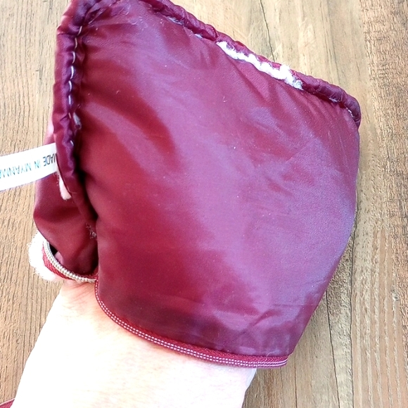 FREE W BUNDLE Ipsy Pink Sherpa Wristlet 4.5"x7" NWOT - Picture 7 of 7